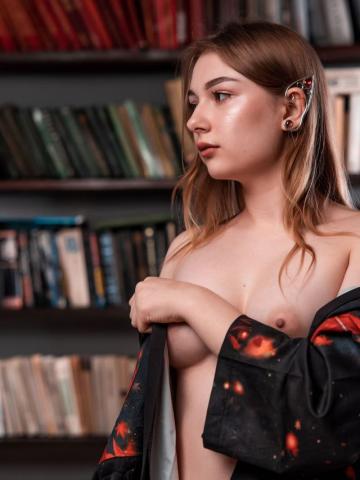 Моника фото 2